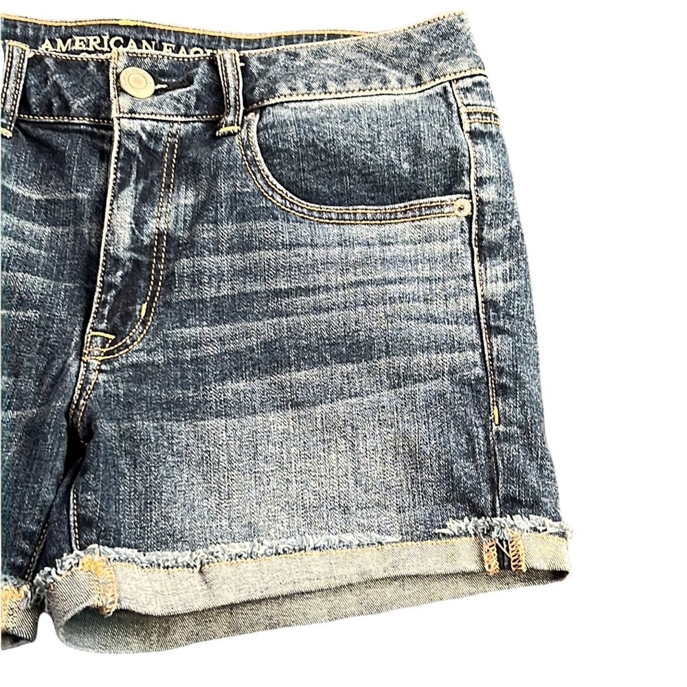 American Eagle Outfitters Stretch Boy Midi Jean Shorts Size 6 - Picture 2 of 5